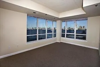 Cesar Suites At Harborside